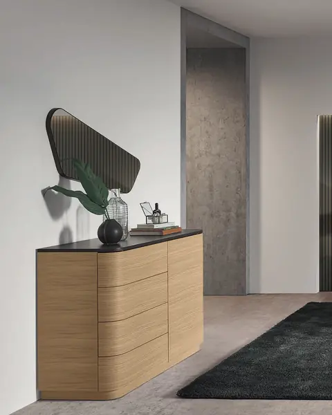Cómoda Amora com quatro gavetas e porta em ambiente
